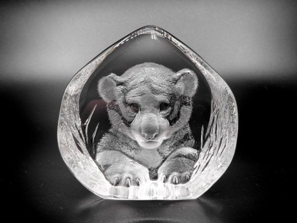 マッツ・ジョナサン Mats Jonasson クリスタル ペーパーウェイト オブジェ 子虎 Crystal Paper weight Sculpture Small tiger 置き物 北欧 ●