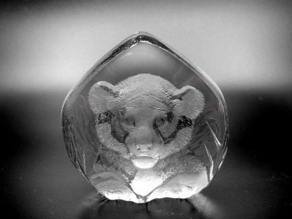 マッツ・ジョナサン Mats Jonasson クリスタル ペーパーウェイト オブジェ 子虎 Crystal Paper weight Sculpture Small tiger 置き物 北欧 ●