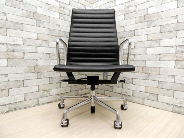 ハーマンミラー Herman Miller アルミナムグループ エグゼクティブチェア 本革製 アルミバフ ガス圧昇降 チャールズ&レイ・イームズ キャスターチェア オフィスチェア ●