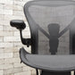 ハーマンミラー Herman Miller アーロンチェア リマスタード Mサイズ ポスチャーフィットSL サテンカーボンベース 定価\225,500- ●