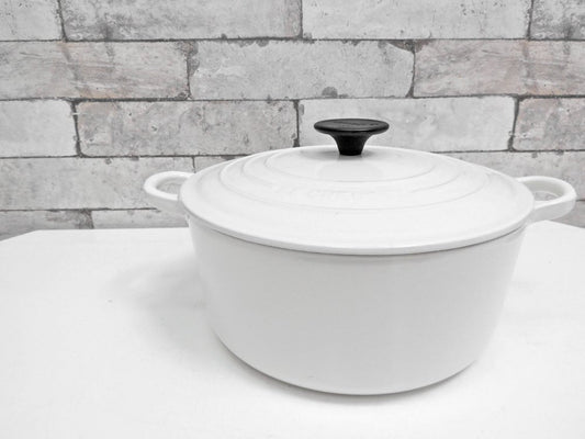 ルクルーゼ LE CREUSET ココットロンド キャセロール 両手鍋 Φ24cm ホワイト ●