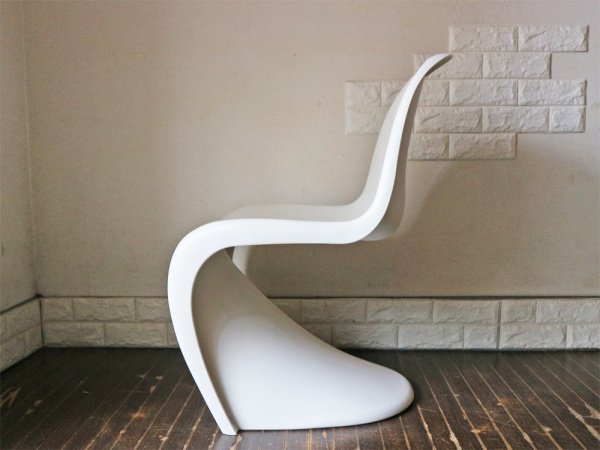 ヴィトラ vitra パントンチェア Panton Chair ホワイト ヴェルナー・パントン Verner Panton スタッキングチェア ◎