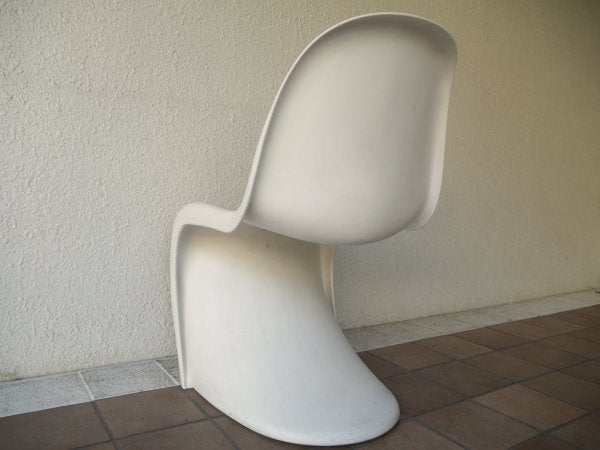 ヴィトラ vitra. パントンチェア Panton Chair ホワイト ヴェルナー・パントン Panton ミッドセンチュリーモダン 名作チェア スペースエイジ 定価￥36,300- 伊製 ◇