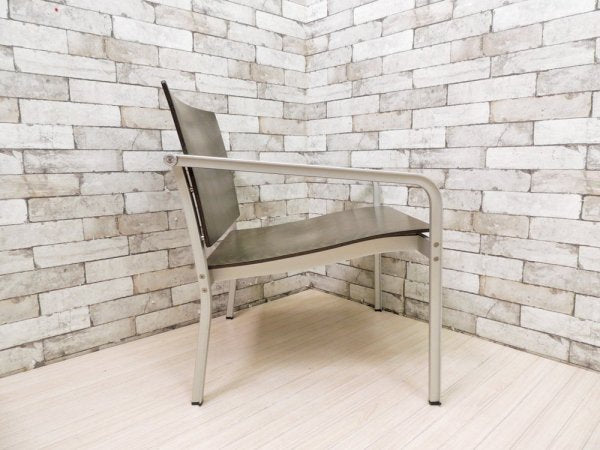 トーネット THONET ラウンジチェア A903 Foster+Partners ノーマン・フォスター 参考価格187,000円 ●