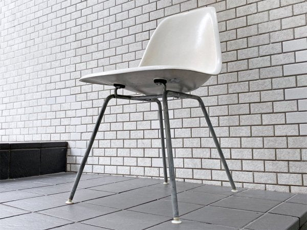 ハーマンミラー Herman Miller サイドシェルチェア 2rdビンテージ FRP パーチメント Hベース ウォールガード  C&R イームズ ■