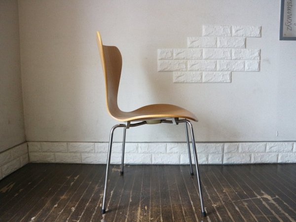 フリッツハンセン Fritz Hansen セブンチェア Seven Chair アルネヤコブセン Arne Jacobsen ナッツ ナチュラル 廃盤カラー デザイナーズ B ◎