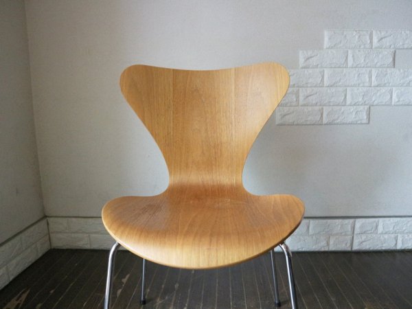 フリッツハンセン Fritz Hansen セブンチェア Seven Chair アルネヤコブセン Arne Jacobsen ナッツ ナチュラル 廃盤カラー デザイナーズ B ◎