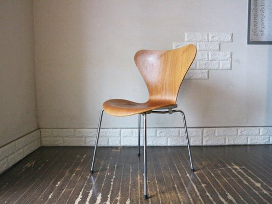 フリッツハンセン Fritz Hansen セブンチェア Seven Chair アルネヤコブセン Arne Jacobsen ナッツ ナチュラル 廃盤カラー デザイナーズ A ◎