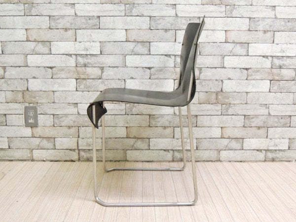 カッシーナ Cassina ixc インターデコール Interdecor オリオ チェア OLIO CHAIR ファイバーボード × アルミ ダイニングチェア スタッキングチェア ブラック ●