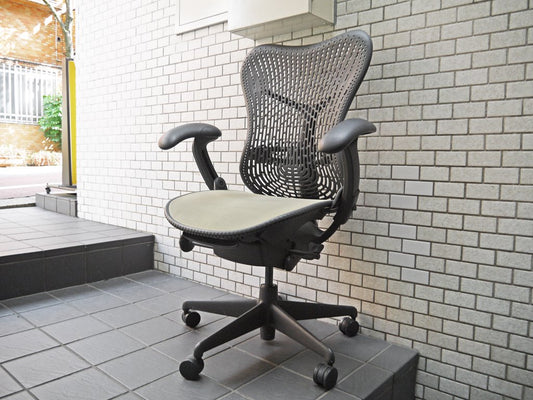 ハーマンミラー Herman Miller ミラチェア Mirra グラファイトベース グラファイトフレーム デスクチェア ■