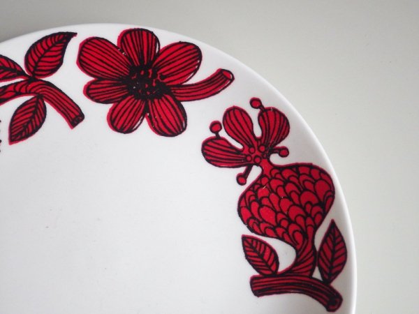 グスタフスベリ Gustavsberg レッドアスター RED ASTER プレート Φ17cm 復刻版 北欧食器 A ♪