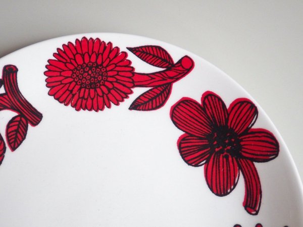 グスタフスベリ Gustavsberg レッドアスター RED ASTER プレート Φ17cm 復刻版 北欧食器 A ♪