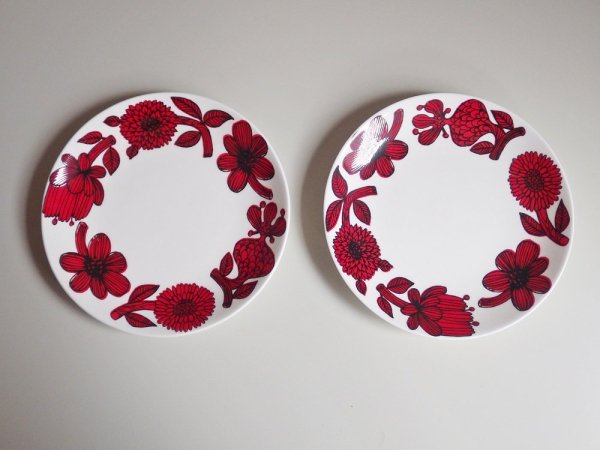 グスタフスベリ Gustavsberg レッドアスター RED ASTER プレート Φ17cm 復刻版 北欧食器 A ♪
