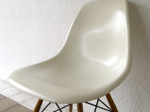 ハーマンミラー Herman Miller サイドシェルチェア 現行FRP製 ドゥエルレッグ DSW アイボリー  ミッドセンチュリー ◇