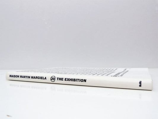 マルタン・マルジェラ Martin Margiela アーカイブ集 20 THE EXHIBITION 作品集 120ページ ソフトカバー 2008年 ●