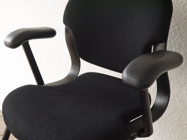 ハーマンミラー Herman Miller エクアチェア Equa Chair デスクチェア ブラック カンティレバー 廃番 ◇