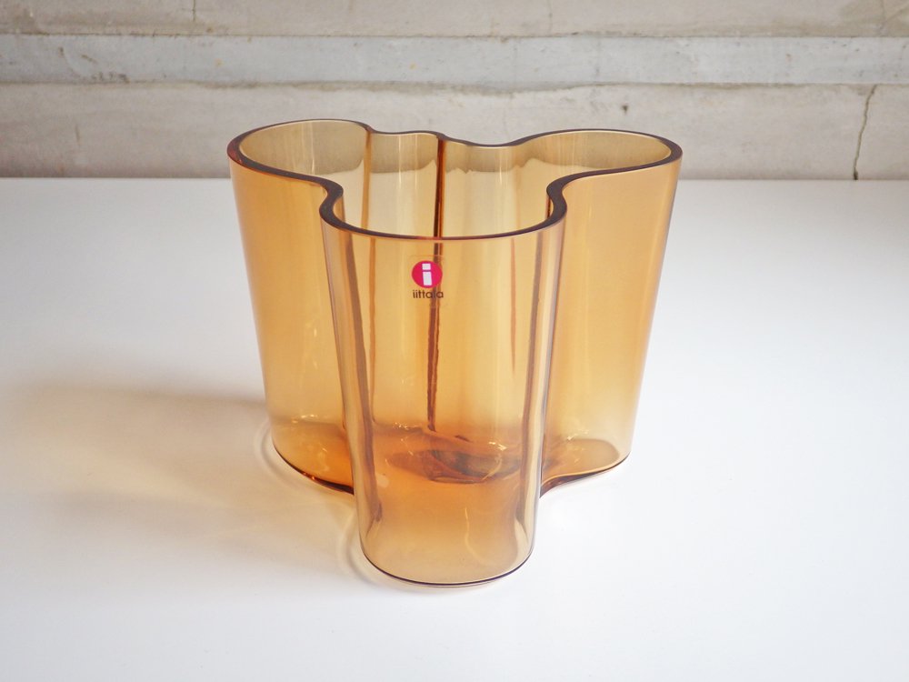 イッタラ iittala アルヴァ アアルト コレクション Alvar Aalto Collection ベース 120mm ブラウン ♪