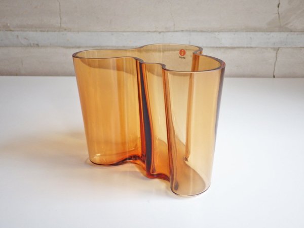 イッタラ iittala アルヴァ アアルト コレクション Alvar Aalto Collection ベース 120mm ブラウン ♪