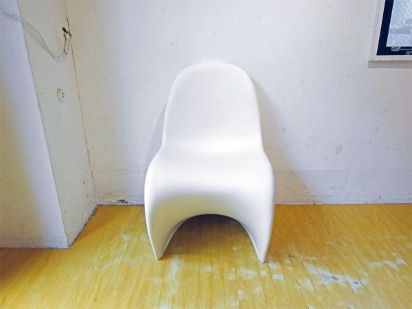 ヴィトラ vitra パントンチェア Panton Chair ホワイト ヴェルナー・パントン Panton スタッキングチェア ミッドセンチュリー スペースエイジ　★