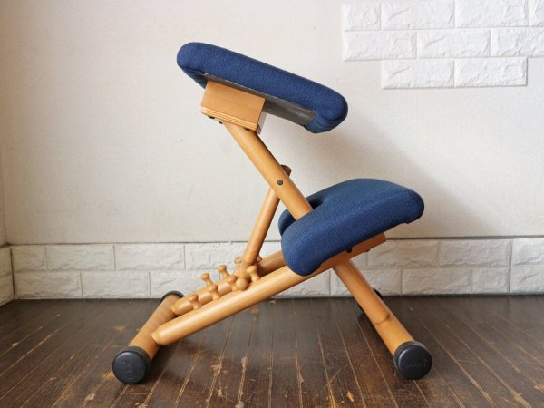 ストッケ STOKKE マルチバランス MALTI balans バランスチェア 学習椅子 ネイビー 北欧 ノルウェー ◎