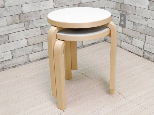 アルテック artek スツール60 Stool60 バーチ材 × ホワイトラミネート 3本脚 アルヴァ・アアルト フィンランド 北欧家具 A ●