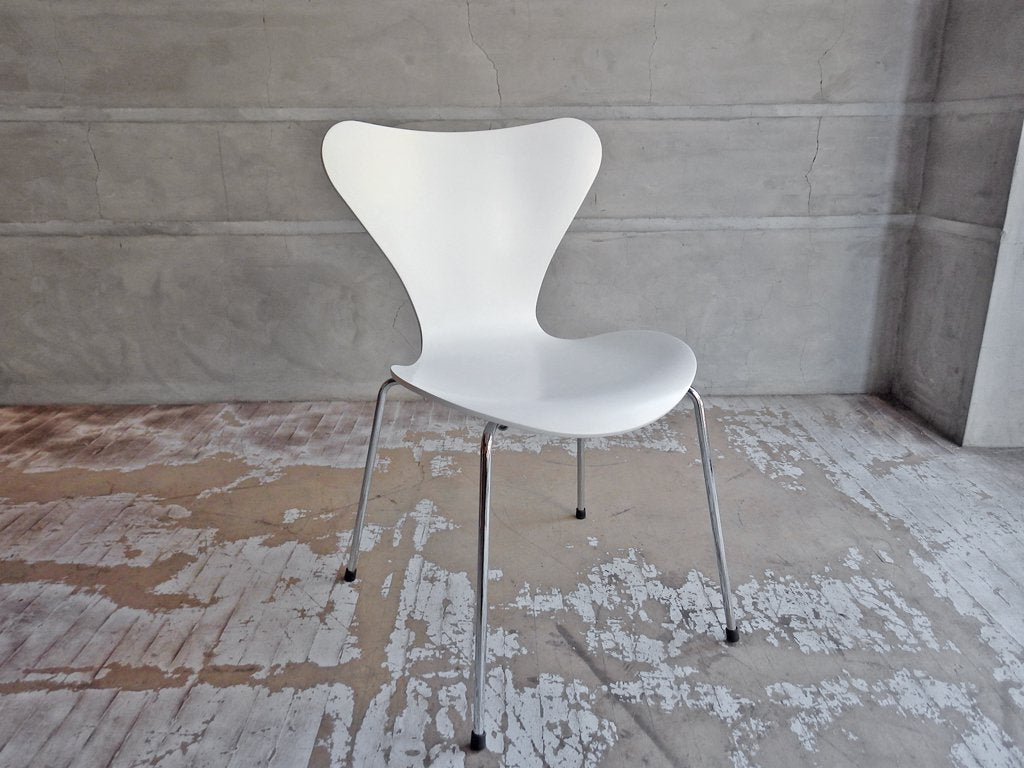 フリッツハンセン Fritz Hansen セブンチェア Seven Chair ホワイトラッカー アルネ・ヤコブセン Arne Jacobsen デンマーク 北欧家具 A ♪