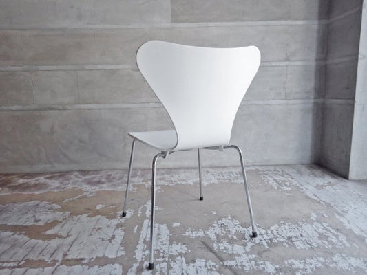 フリッツハンセン Fritz Hansen セブンチェア Seven Chair ホワイトラッカー アルネ・ヤコブセン Arne Jacobsen デンマーク 北欧家具 B ♪