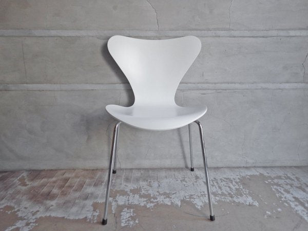 フリッツハンセン Fritz Hansen セブンチェア Seven Chair ホワイトラッカー アルネ・ヤコブセン Arne Jacobsen デンマーク 北欧家具 B ♪