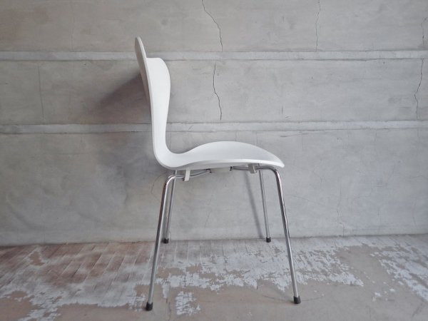 フリッツハンセン Fritz Hansen セブンチェア Seven Chair ホワイトラッカー アルネ・ヤコブセン Arne Jacobsen デンマーク 北欧家具 B ♪