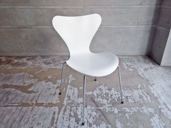 フリッツハンセン Fritz Hansen セブンチェア Seven Chair ホワイトラッカー アルネ・ヤコブセン Arne Jacobsen デンマーク 北欧家具 B ♪