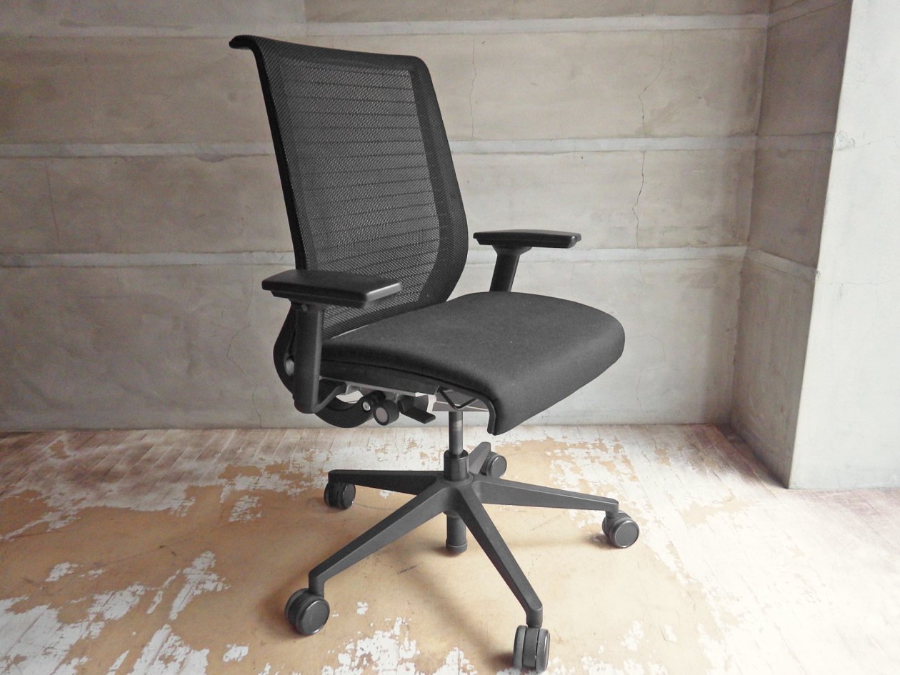 スチールケース STEELCASE シンク Think オフィスチェア デスクチェア メッシュ ブラック ♪