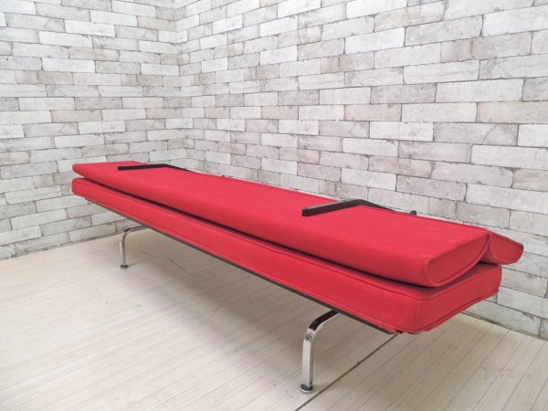 ハーマンミラー Herman Miller イームズソファコンパクト Eames Sofa Compact 3人掛けソファ 折畳可 レッド C&R. イームズ MoMA 参考価格￥775,500- ●