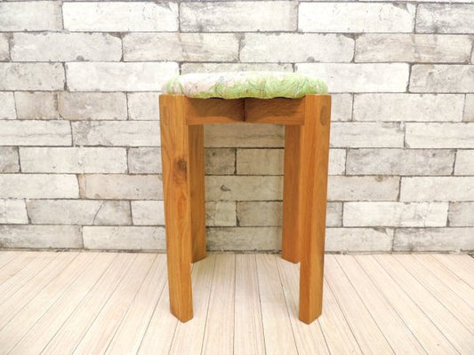 ドアーズリビングプロダクツ DOORS LIVING PRODUCTS ラウンド スツール Round Stool オーク無垢材 UR FURNITURE 取扱 座面張り替え 世界地図 リメイク ●