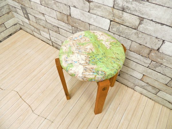 ドアーズリビングプロダクツ DOORS LIVING PRODUCTS ラウンド スツール Round Stool オーク無垢材 UR FURNITURE 取扱 座面張り替え 世界地図 リメイク ●