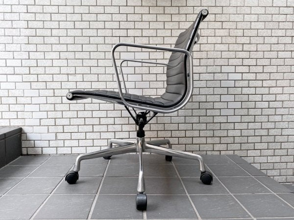 ハーマンミラー Herman Miller アルミナムグループ マネジメントチェア ローバック レザーシート 5本脚 C&Rイームズ ミッドセンチュリー B ■