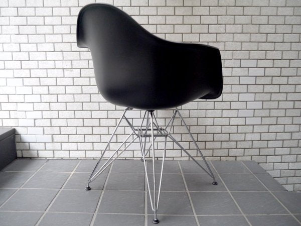 ハーマンミラー Herman Miller × ヴィトラ vitra Wネーム アームシェルチェア エッフェルベース ブラック C&R.イームズ Eames ミッドセンチュリー 廃番 ■