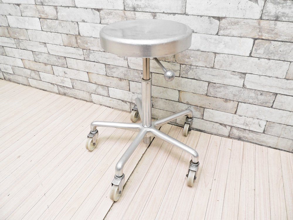 タカラベルモント TAKARA BELMONT D STOOL ALUMI スツール アルミ BEAUTY CHAIR SC-240W 美容室 スペースエイジ 現行品定価37,400円 ●