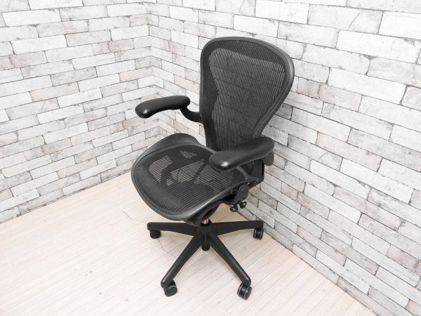 ハーマンミラー Herman Miller アーロンチェア Aeron Chair スタンダード Bサイズ グラファイトカラー グラファイトベース デスクチェア フル装備 ●