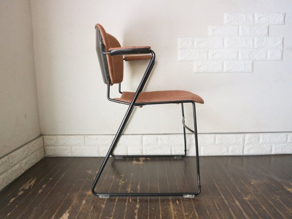 Krueger International ペリー スタッキングチェア Perry Chair ハーフアームチェア USヴィンテージ チャールズ O. ペリー デザイン B ◎