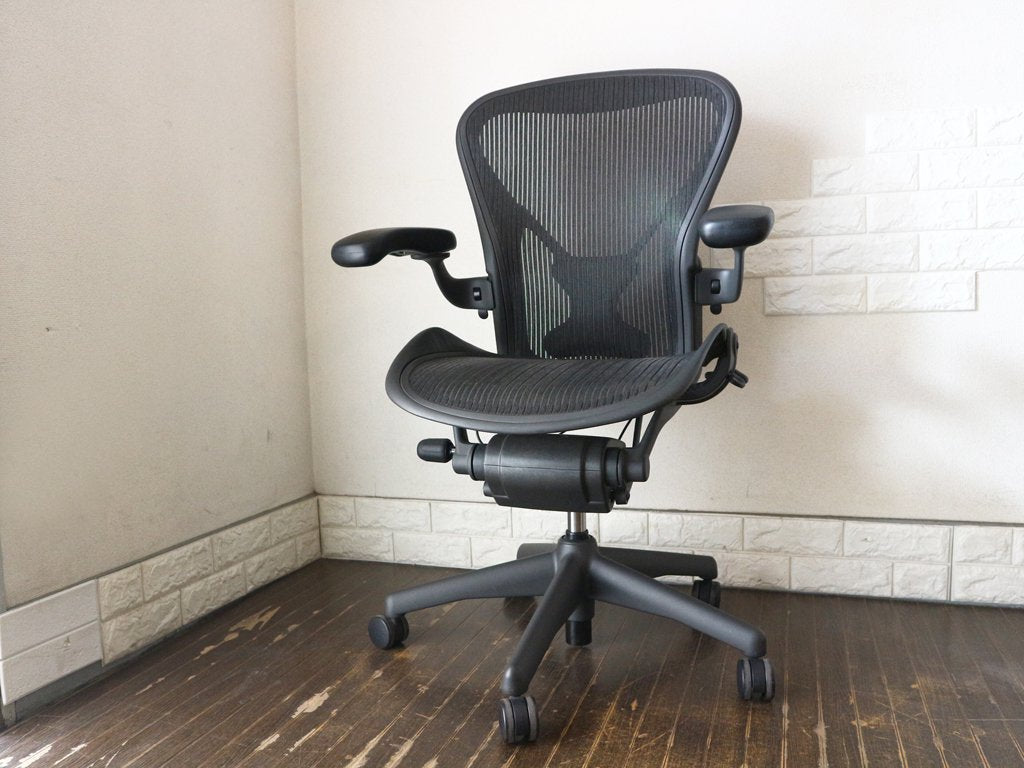 ハーマンミラー Herman Miller アーロンチェア Aeron Chair Bサイズ ポスチャーフィット フル装備 デスクチェア ◎