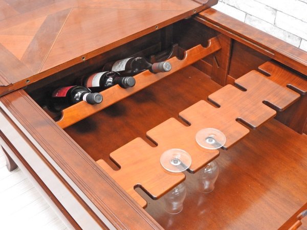 ヨーロピアンクラシカルデザイン ワインラック付き ローテーブル W120cm イタリア ●
