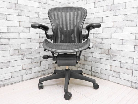 ハーマンミラー Herman Miller アーロンチェア Aeron Chair Aサイズ ポスチャーフィット クラシックカーボン グラファイトベース デスクチェア フル装備 ●