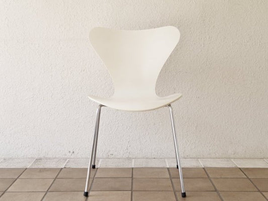 フリッツハンセン Fritz Hansen セブンチェア ホワイトラッカー アルネ・ヤコブセン Arne Jacobsen デンマーク 北欧家具 ◇