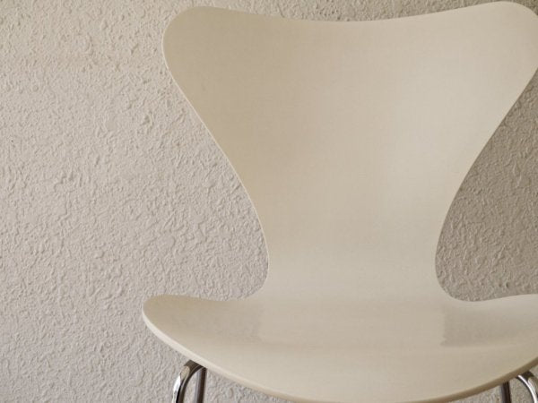 フリッツハンセン Fritz Hansen セブンチェア ホワイトラッカー アルネ・ヤコブセン Arne Jacobsen デンマーク 北欧家具 ◇