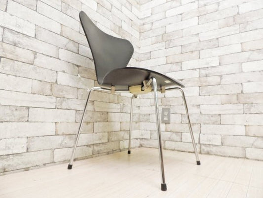 フリッツハンセン Fritz Hansen セブンチェア ブラックラッカー アルネ・ヤコブセン Arne Jacobsen デンマーク 北欧家具 定価￥62,700- ●