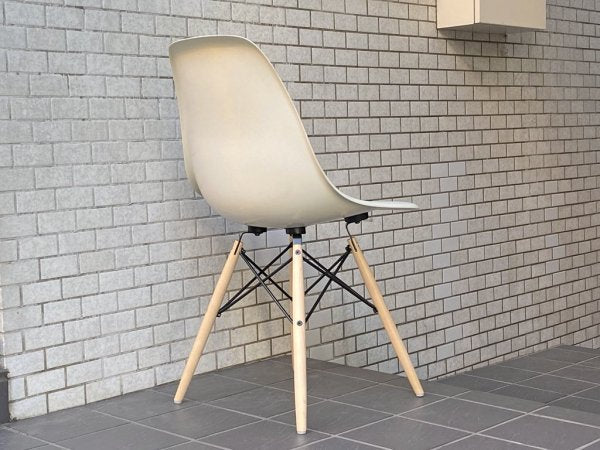 ハーマンミラー Herman Miller サイドシェルチェア 現行FRP製 ホワイト ドゥエルレッグ C&R イームズ DSW ミッドセンチュリー ■