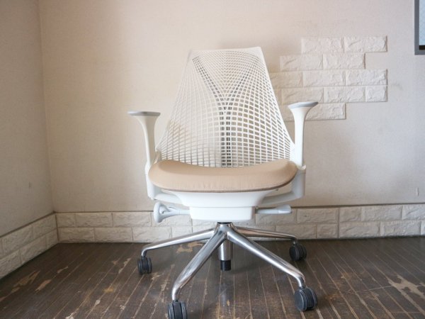 ハーマンミラー Herman Miller セイルチェア SAYL Chair デスクチェア イヴ・ベアール スタジオホワイト オートミール 定価￥112,200- ◎