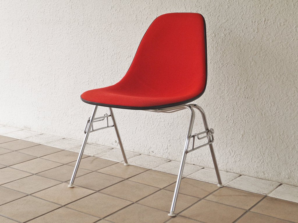 ハーマンミラー Herman Miller ビンテージ サイドシェルチェア スタッキングベース DSS ナローマウント ジラルド生地 Hopsak レッド M.F.S製 イームズ ◇