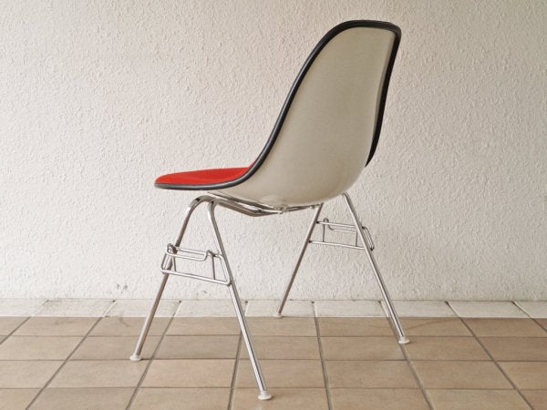 ハーマンミラー Herman Miller ビンテージ サイドシェルチェア スタッキングベース DSS ナローマウント ジラルド生地 Hopsak レッド M.F.S製 イームズ ◇