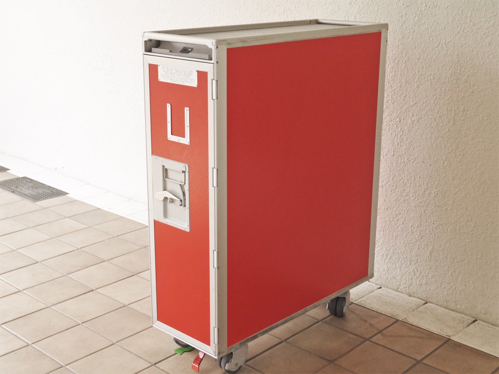 エアアジア・ジャパン Air Asia Japan LCC ミールカート サービストローリー 機内食運搬用 フルサイズ 什器 希少品 ◇